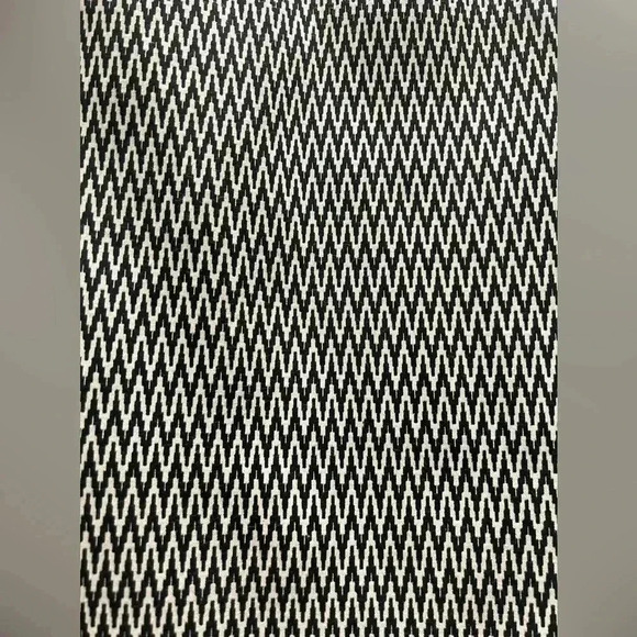 Soho Apparel Ltd Black and White Print Pencil Skirt - Size S - Picture 3 of 8